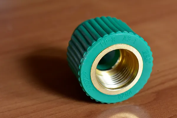 Buje Roscado Hembra 20mm
