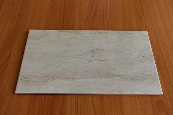 Losa Crema Brillo